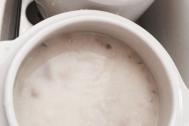 鸡茸蘑菇牛奶汤（必胜客）的做法