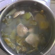 蛤蜊酸菜汤的家常做法