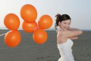 Photoshop调出海景婚纱相片柔美的蓝橙色教程