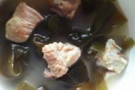 海带排骨汤补钙汤的做法
