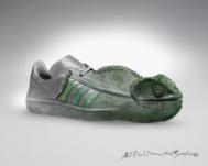 《组Adidas运动鞋广告创意作品》