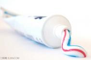 牙膏洗脸有什么作用