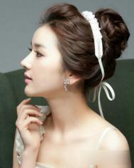 彰显美丽韩式新娘发型