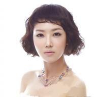 短发韩式新娘发型