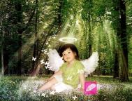 PS合成梦幻森林里的儿童天使照片
