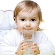 孩子不爱喝水怎么办呢？