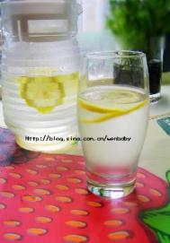 柠檬水怎么吃 柠檬水的家常做法
