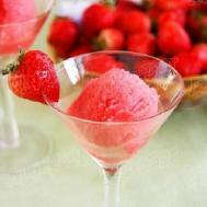 草莓冰怎么做好吃 草莓冰做法