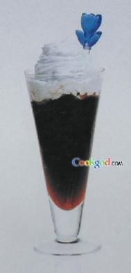 如何做漂浮冰咖啡 漂浮冰咖啡的做法