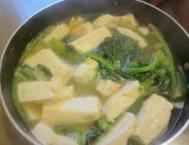如何做菠菜豆腐汤 菠菜豆腐汤做法