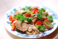 百灵菇炒猪肉卷最正宗的做法 如何做百灵菇炒猪肉卷好吃