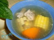 怎么做玉米排骨汤好吃 如何做玉米排骨汤好吃