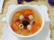 木瓜银耳红枣汤如何做 木瓜银耳红枣汤的家常做法