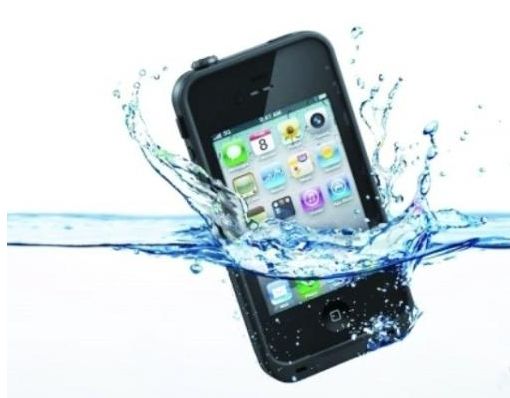 苹果手机掉水里怎么处理