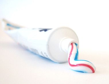 牙膏有什么妙用 牙膏的好用处有哪些
