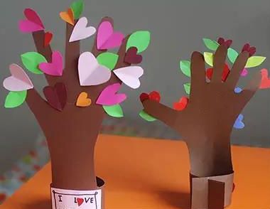 感恩节爱心树手工制作 感恩节爱心树的制作方法