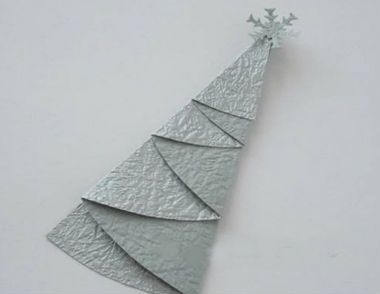 简单圣诞树折纸教程 圣诞树的折法图解