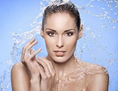 不同肤质怎么保湿补水 不同肤质保湿补水的方法