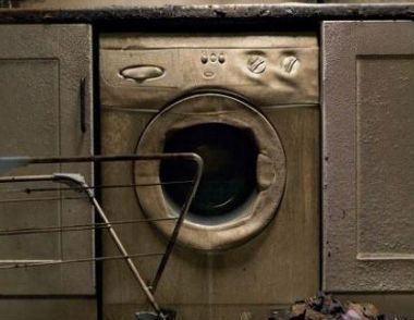 洗机羽绒服导致爆炸  羽绒服能用洗衣机洗吗