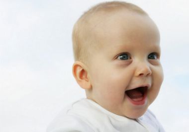 如何开发宝宝的右脑 让宝宝的右脑开动起来