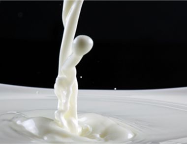 牛奶不能和什么一起吃 牛奶和什么食物相克