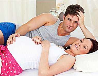 怀孕期与丈夫同房致胎死腹中 怀孕期间可以同房吗