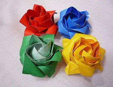 情人节手工折纸玫瑰花步骤图解 手把手教你折玫瑰花