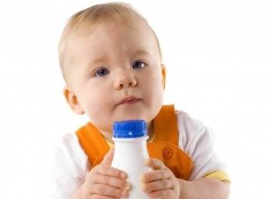 新生儿第二天奶粉吃多少？