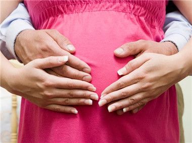 如何对付孕期水肿 孕期水肿了怎么办