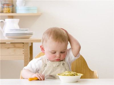 宝宝偏食的原因有哪些