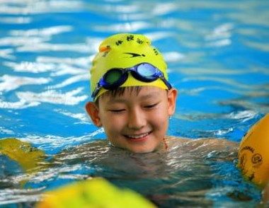 孩子可以学习游泳的最佳年纪是什么时候