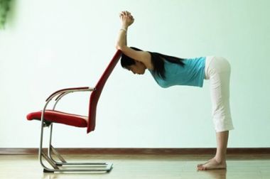 办公室里怎样练习瑜伽 瑜伽让你气质瞬间提升