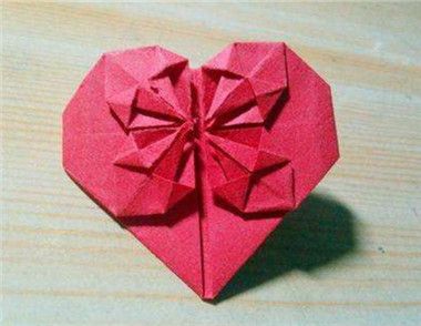 超漂亮爱心折纸怎么制作