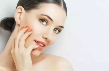美容护肤有方法  玻尿酸原液使用原则