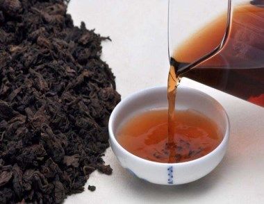 黑茶有什么作用 冲泡黑茶时有什么需要注意的