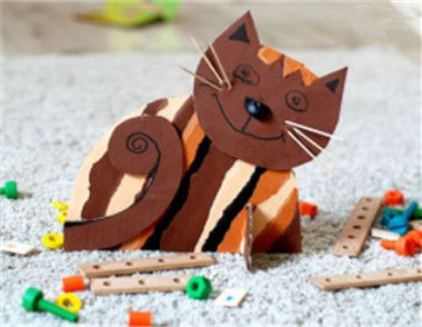 【手工折纸】硬纸板猫咪怎么制作