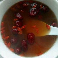 红糖枸杞姜汤的做法