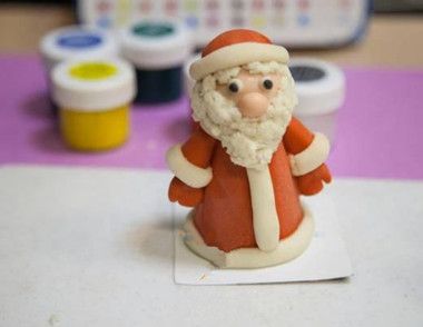 圣诞老人粘土制作教程 如何做一个粘土圣诞老人