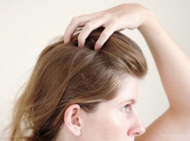 头发稀少的原因解析  日常护发你需要这样做