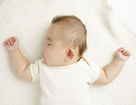 如何培养宝宝自己入睡