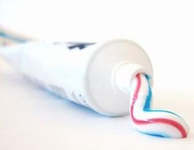 牙膏含氟好还是不含氟好    含氟和不含氟的牙膏的区别