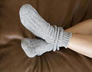 冬天为什么穿袜子睡觉