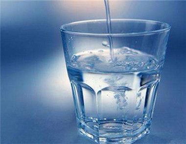 白开水放多长时间就不能喝了？开水放久了会产生有害物质