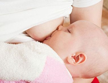 幼儿期宝宝母乳喂养要注意什么 怎么喂养宝宝才好