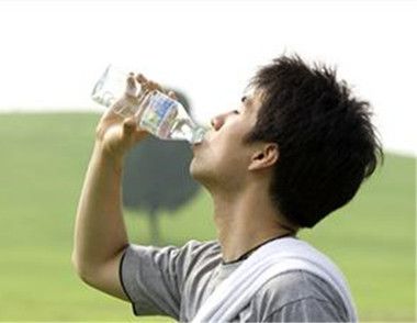 喝水有什么好处 什么时间段喝水最好