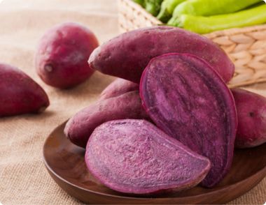 紫薯和红薯哪个更营养 如何挑选紫薯