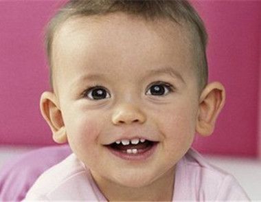 宝宝什么时候会长第一颗牙齿 宝宝长牙齿的顺序是怎样的