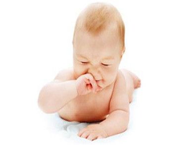 新生宝宝打喷嚏是感冒吗  新生宝宝打喷嚏的原因