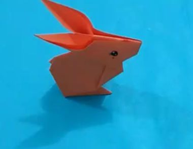 可爱兔子的折纸视频教程 怎么折一只兔子