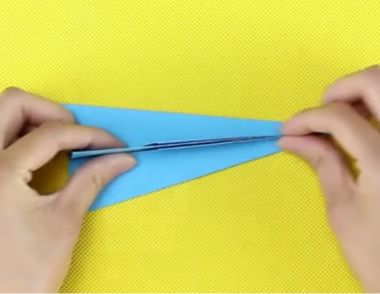 纸飞机折纸教程 纸飞机折纸图解步骤